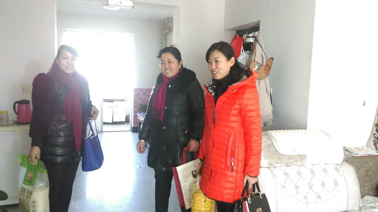 走访戒毒人员家.jpg