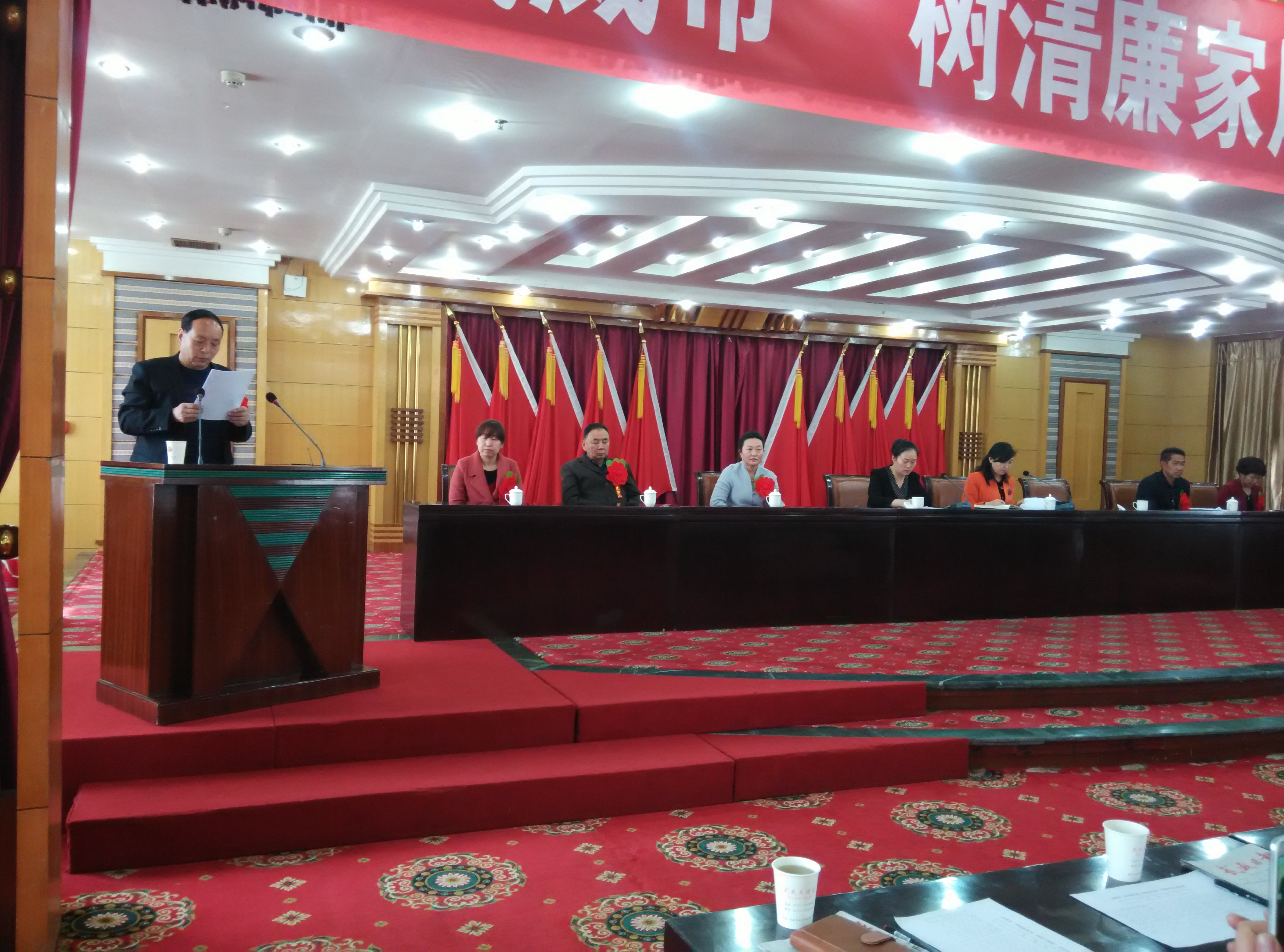 3-8事迹报告会4.jpg