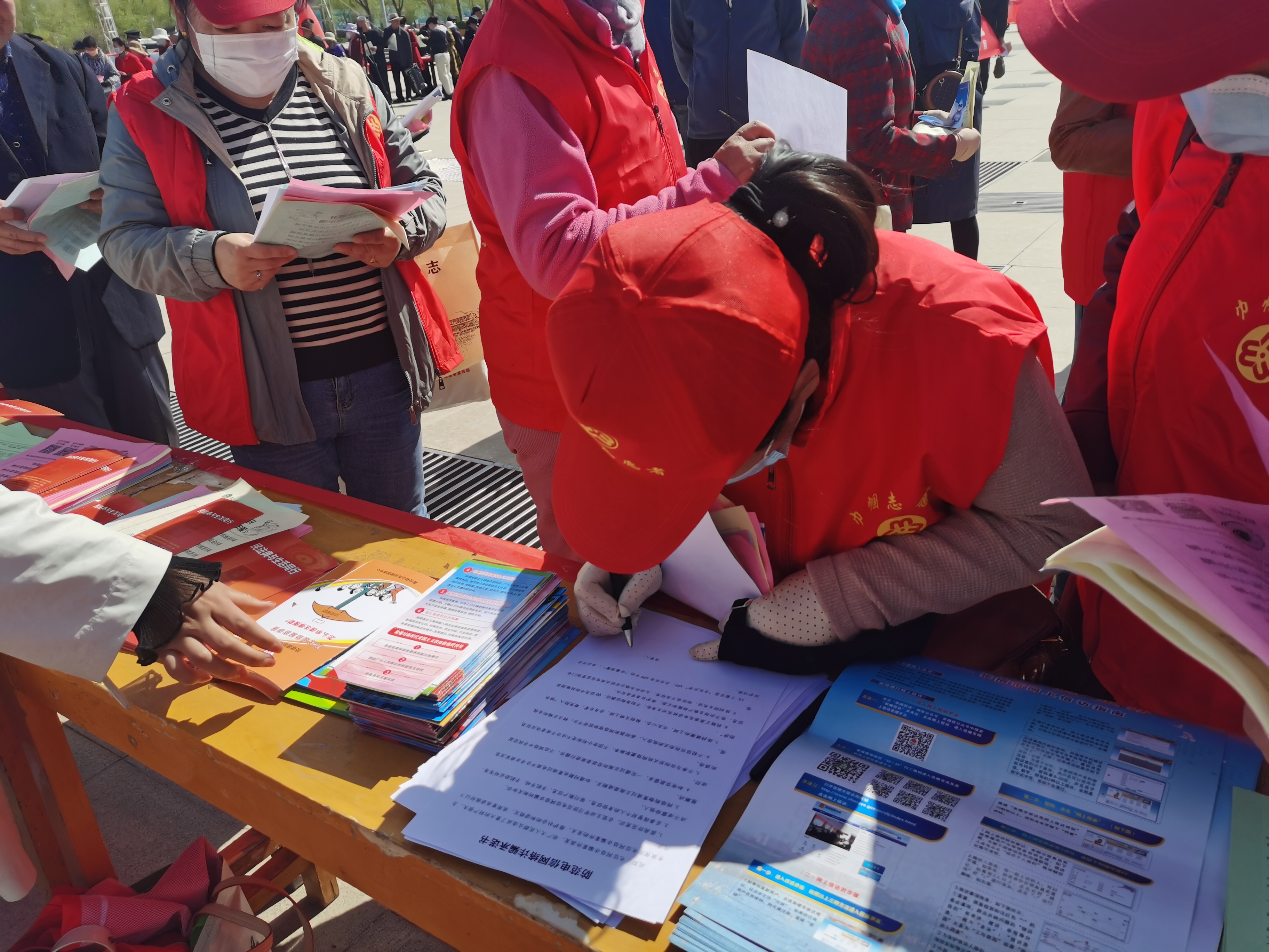 承诺书1.jpg