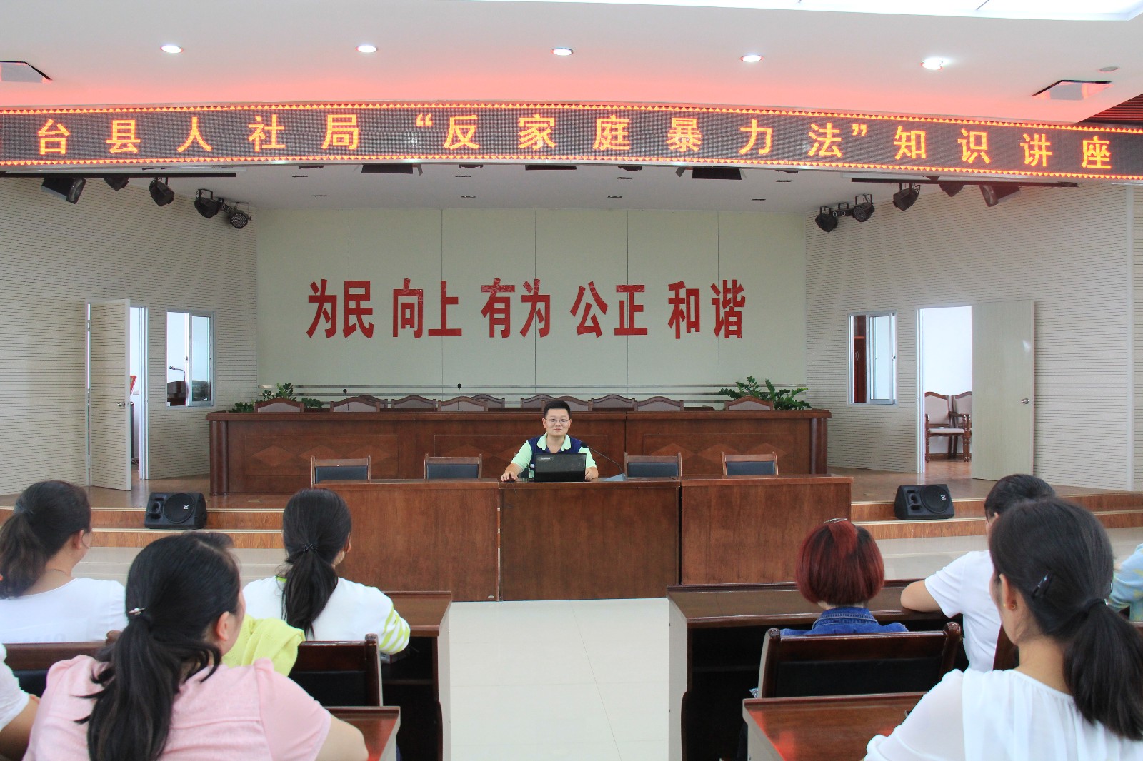 IMG_0208.JPG IMG_0208.JPG