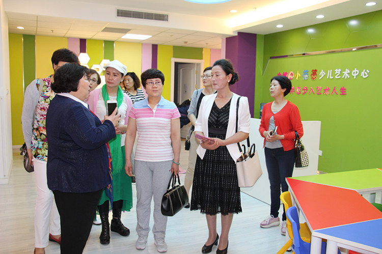 《女性形象与礼仪讲座》_副本.jpg