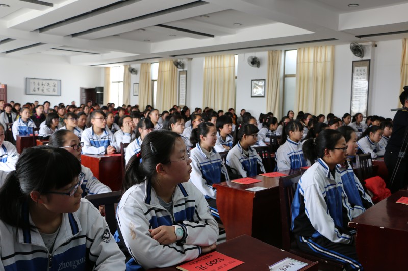 敦煌发放春蕾女童助学金_conew1.jpg