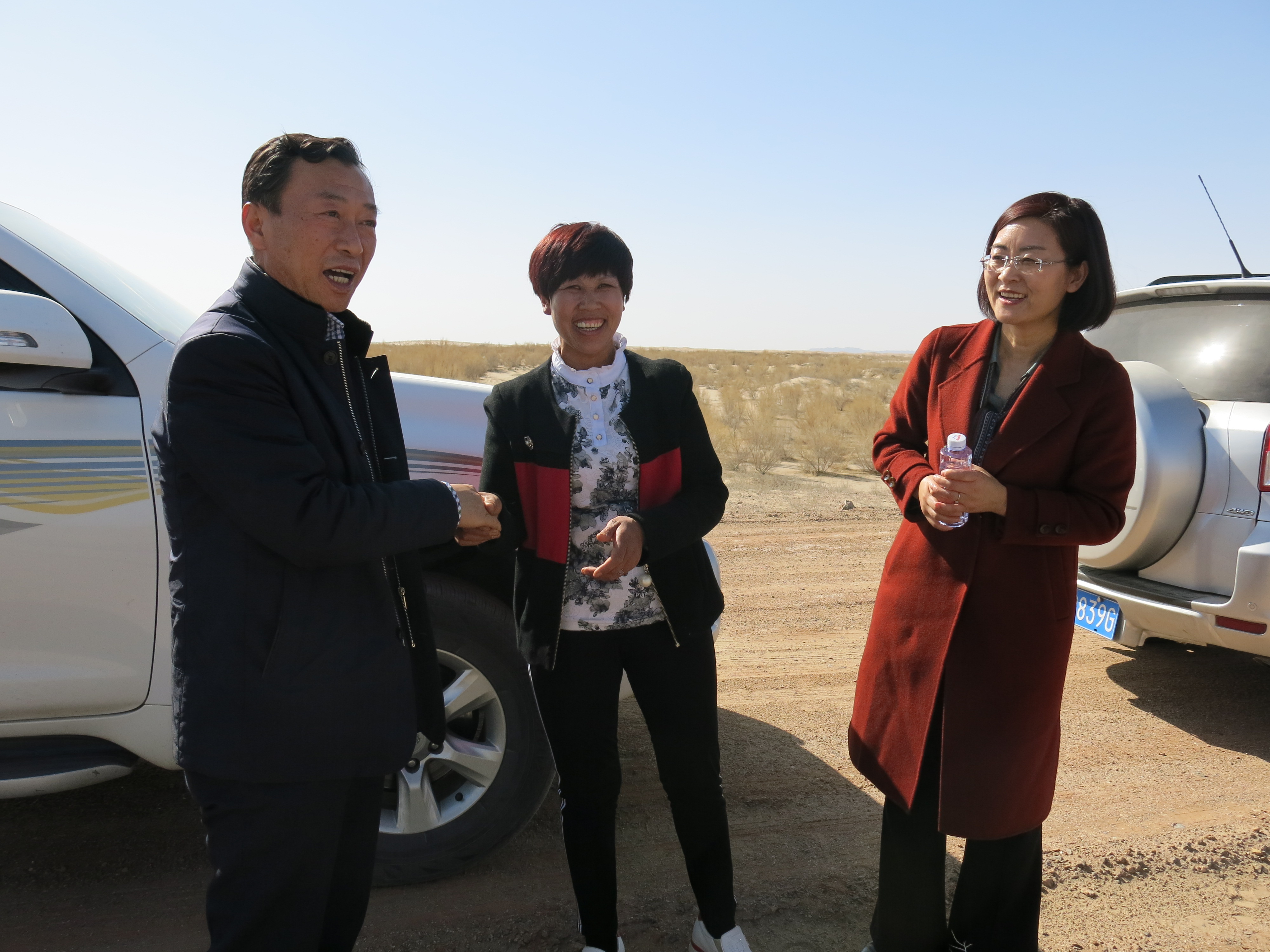 民勤县芸丰肉苁蓉种植基地调研1.JPG
