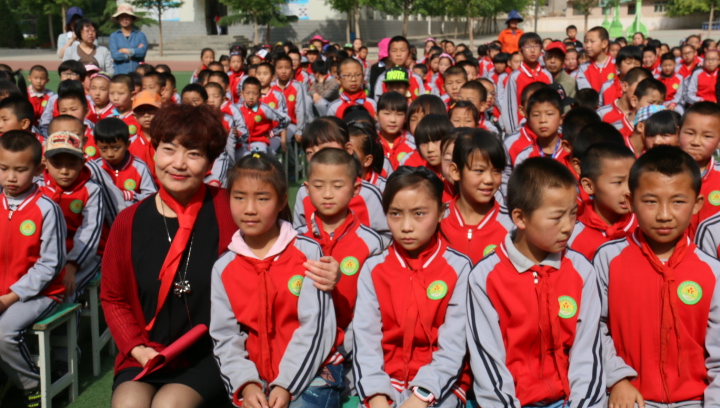 银滩路小学2.JPG