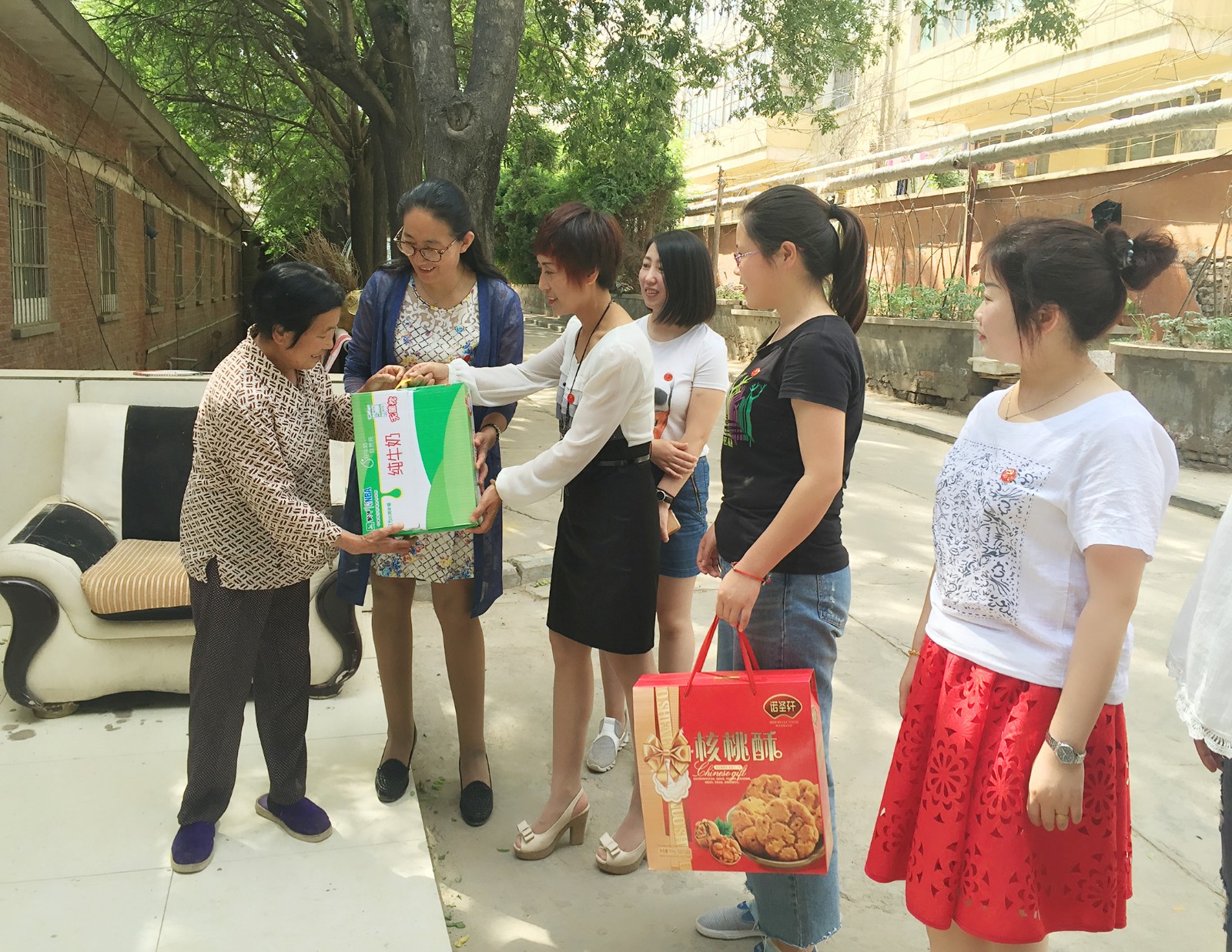 QQ图片20160621104445.jpg QQ图片20160621104445.jpg